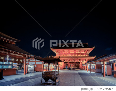 浅草　夜の浅草寺本堂 39479567