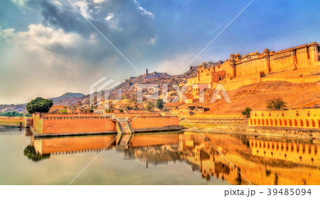 Amer and Jaigarh Forts and Kesar Kyari Garden in Amer and Jaigarh Forts and Kesar Kyari Garden in 39485094