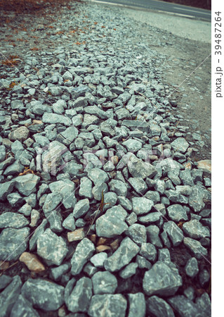 Gravel stone background texture Gravel stone background texture 39487264