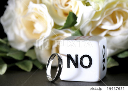 失恋　失敗　お断り　残念　離婚 39487623