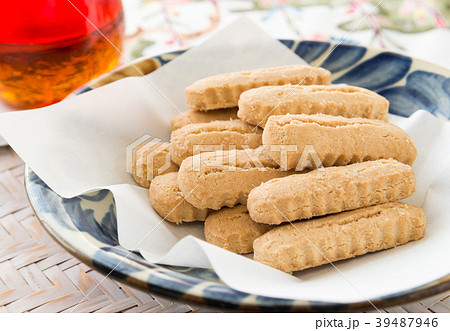 ちんすこう　伝統菓子　甘味　沖縄　琉球ガラス 39487946