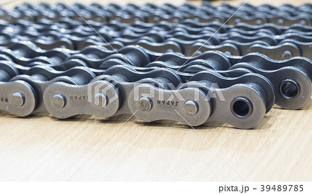 The industrial chains for machine 39489785