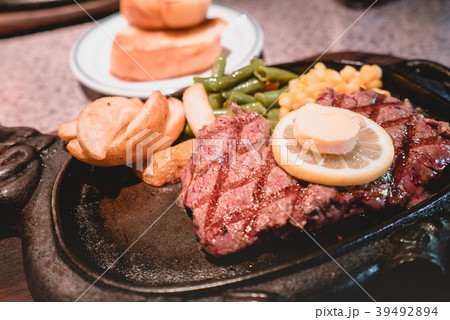ステーキ ステーキ肉 牛ステーキ 39492894