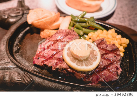 ステーキ ステーキ肉 牛ステーキ 39492896