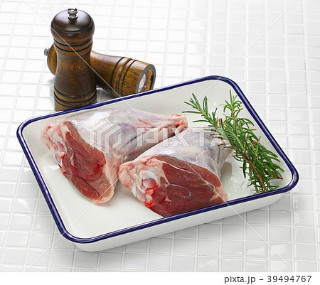 ラム骨付きスネ肉 39494767