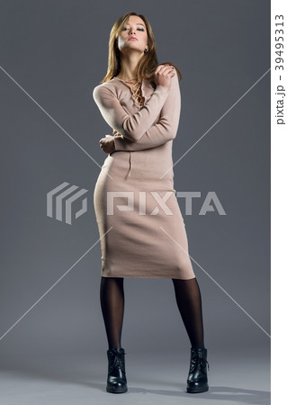 Beauty fashion model woman 39495313