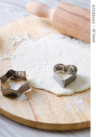 Ingredients ready for baking cookies 39498320