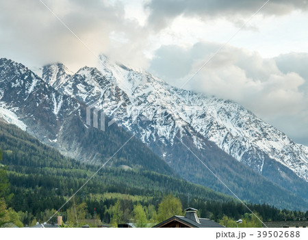 Mountains near Mont Blanc in Chamonix town 39502688