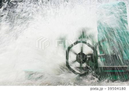 spinning turbine in the water for make some oxygen 39504180