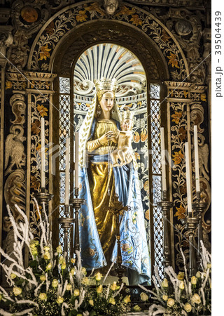 モンレアーレ大聖堂マリア像 39504439