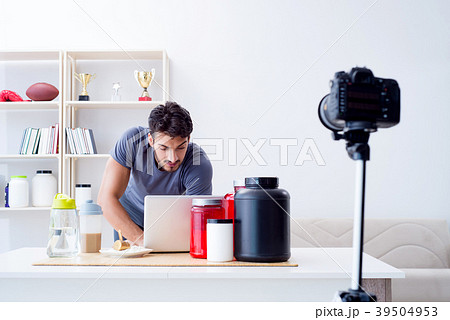 Sports blogger talking about protein nutrition Sports blogger talking about protein nutrition 39504953