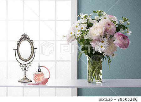 ブルーの壁の部屋 39505286