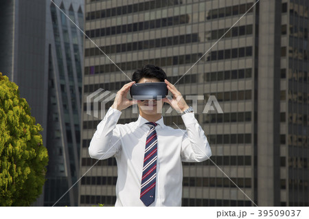 ビジネスマン 韓国人 都市 39509037