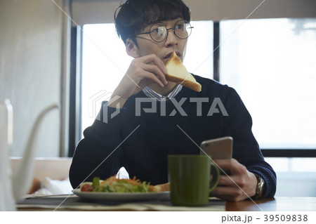 男性 ライフスタイル 男性 ライフスタイル 39509838