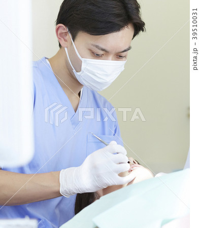 歯医者の治療 39510031