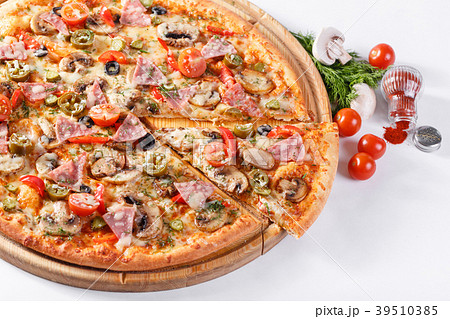 Italian kitchen and cooking concept. Hot tasty 39510385