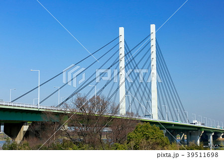 埼玉県戸田市の風景 幸魂大橋の写真素材