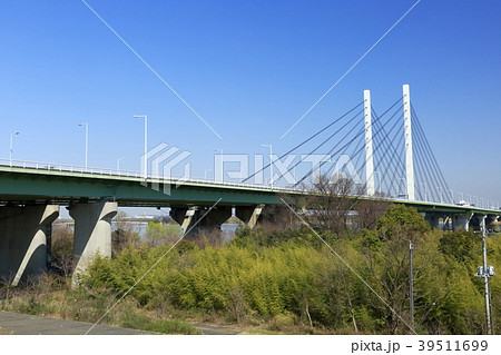 埼玉県戸田市の風景 幸魂大橋の写真素材
