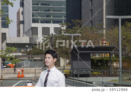 ビジネスマン 韓国人 都市 39512966