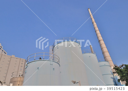 Oil and gas industry at Nam Wan Kok Tsing Yi Oil and gas industry at Nam Wan Kok Tsing Yi 39515423