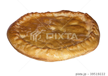round closed homemade pie isolated  39519222