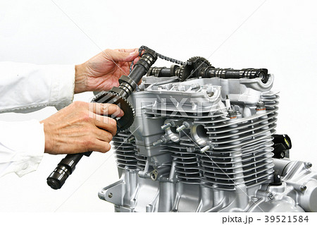 大型バイクエンジンの整備 39521584