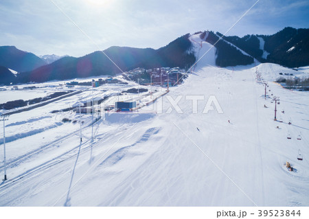 Aerial view of snowboarding park in winter Aerial view of snowboarding park in winter 39523844
