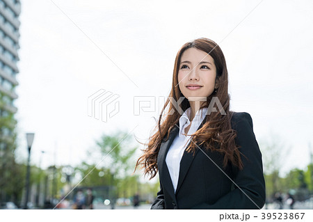 ビジネスウーマン ビジネスウーマン 39523867