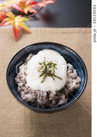 十六穀米ごはんととろろ芋 39529093