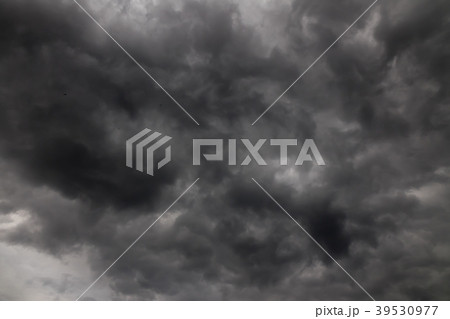 重い雲 3:2 重い雲 3:2 39530977
