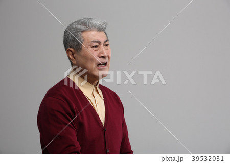 高齢者 老人 男 39532031