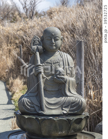 箱根大涌谷の浄め湯かけ地蔵尊(神奈川県箱根町) 箱根大涌谷の浄め湯かけ地蔵尊(神奈川県箱根町) 39532725