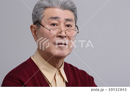 韓国人 高齢者 老人 39532843