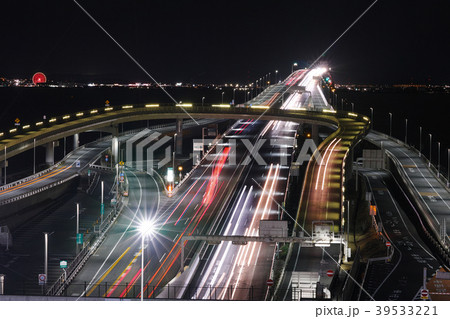 千葉県 海ほたるパーキングエリア夜景の写真素材