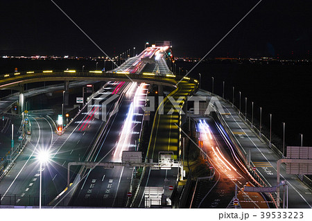 千葉県 海ほたるパーキングエリア夜景の写真素材