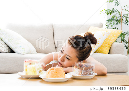 ダイエット 女性 39533456