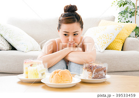 ダイエット 女性 39533459