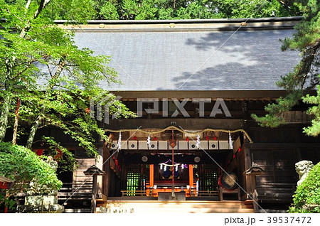 河口浅間神社の拝殿 河口浅間神社の拝殿 39537472