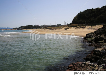白兎海岸　（鳥取県鳥取市） 39537858