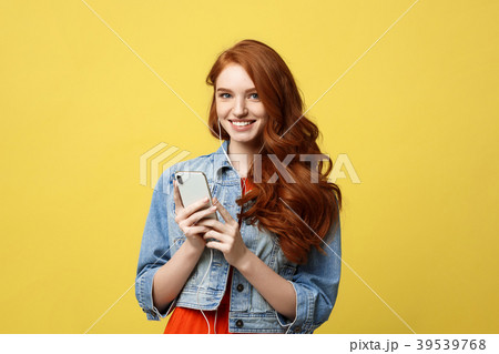 Lifestyle Concept: Beautiful young woman in 39539768