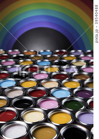 Rainbow, tin metal cans with color paint 39540488