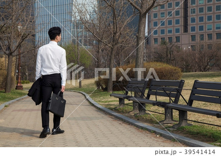 ビジネスマン 男性 男 39541414