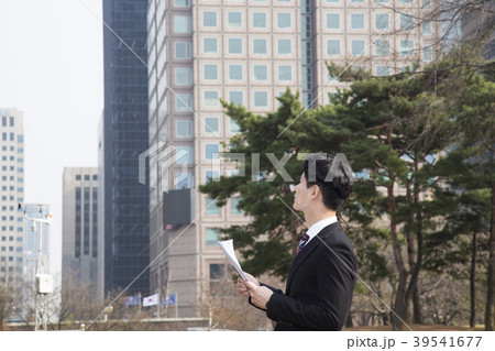 ビジネスマン 韓国人 若い男 39541677