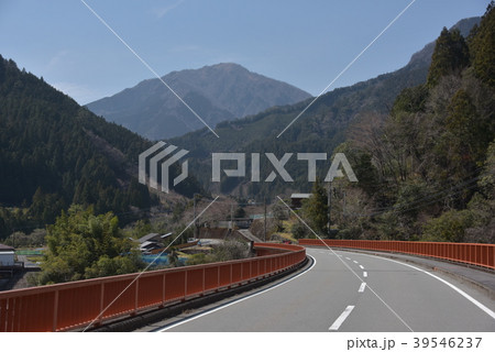 国道195号線から見る石立山 39546237