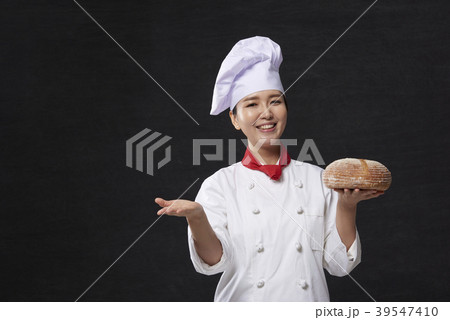 パン 人物 女性 39547410