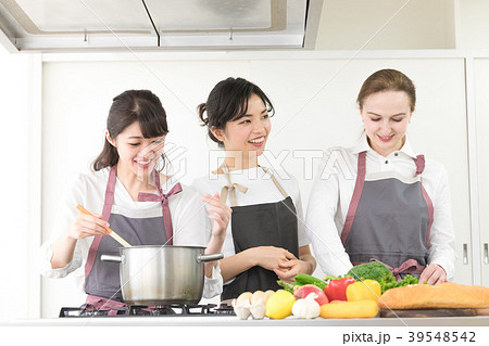 女性のライフスタイル お料理教室 女性のライフスタイル お料理教室 39548542