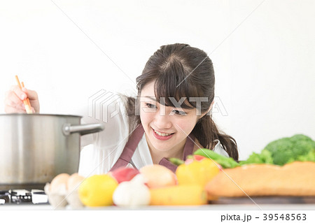 女性のライフスタイル お料理教室 女性のライフスタイル お料理教室 39548563
