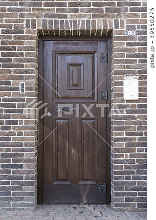 Beautiful wooden door. 39550275