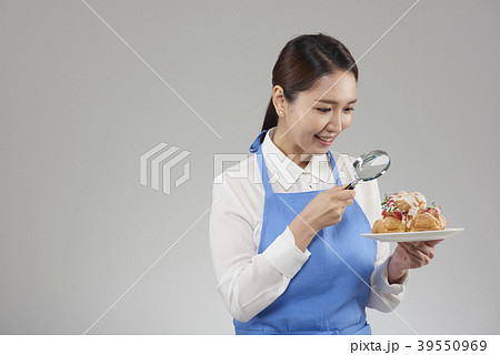 若い女性 韓国人 料理 39550969