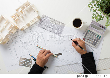 建築家の机 39565017